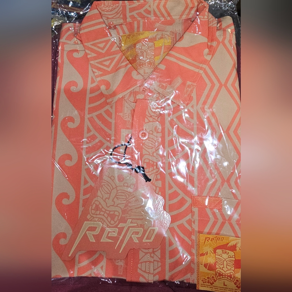 Retro Rifle "Tiki" In Orange. Men's Large Button-down Shirt